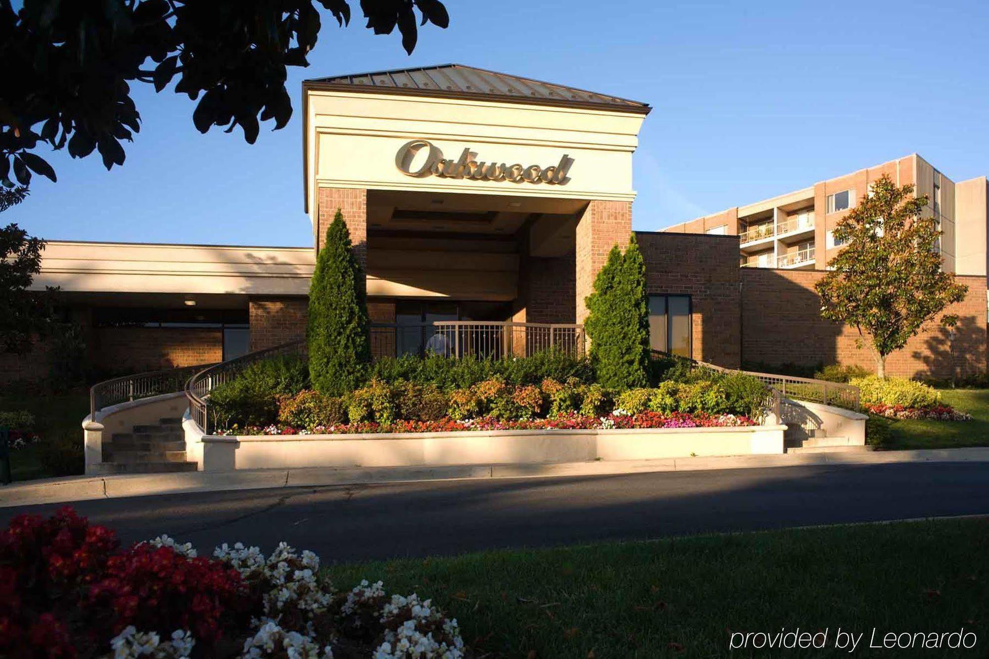 Oakwood Falls Church Exterior foto
